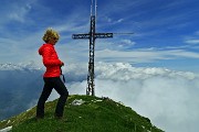 Da Cacciamali di Ardesio anello del Monte Secco, salito per creste, disceso da oltre Cima Vaccaro ( il 28 maggio 2015) - FOTOGALLERY